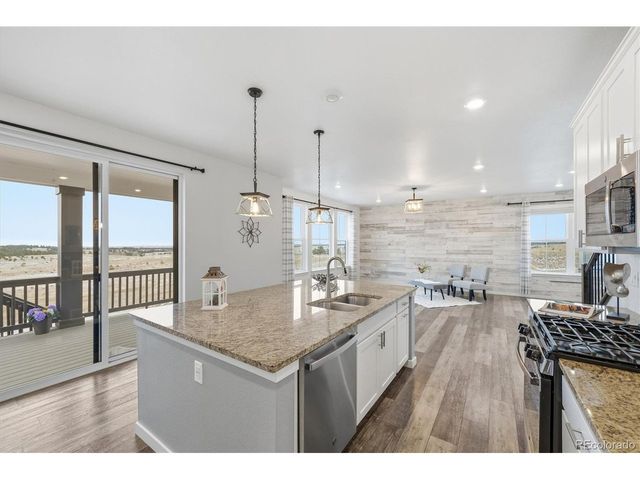 39358 Hart Cir, Elizabeth, CO 80107