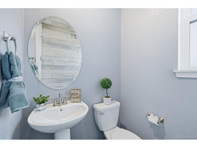 39358 Hart Cir, Elizabeth, CO 80107