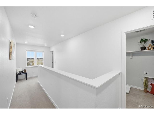 39358 Hart Cir, Elizabeth, CO 80107