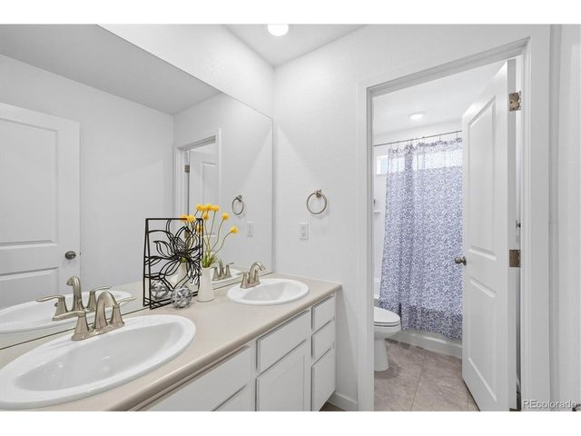 39358 Hart Cir, Elizabeth, CO 80107