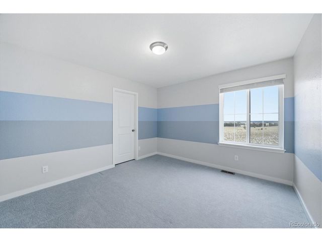 39358 Hart Cir, Elizabeth, CO 80107