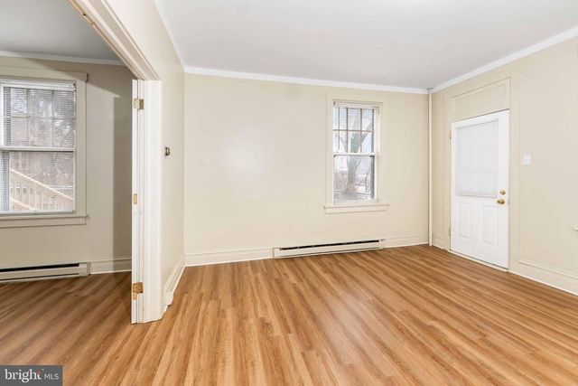 109 ROYAL TER, Harrisburg, PA 17103