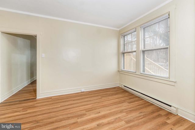 109 ROYAL TER, Harrisburg, PA 17103