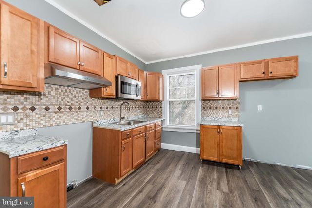 109 ROYAL TER, Harrisburg, PA 17103