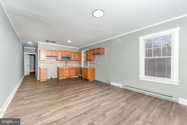 109 ROYAL TER, Harrisburg, PA 17103