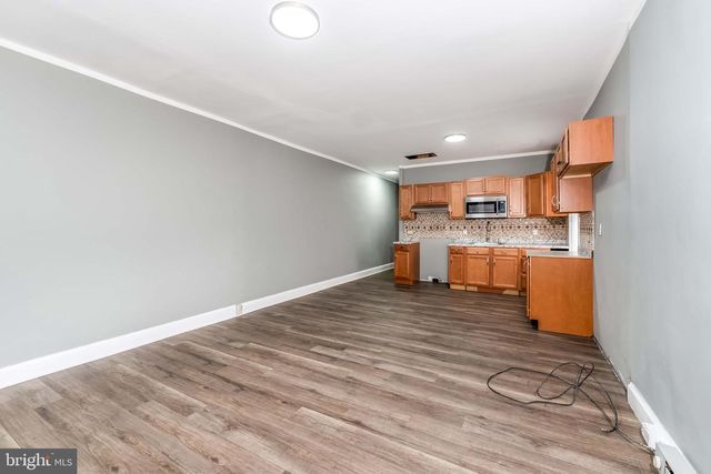 109 ROYAL TER, Harrisburg, PA 17103