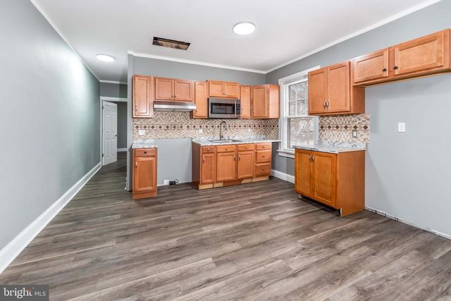 109 ROYAL TER, Harrisburg, PA 17103