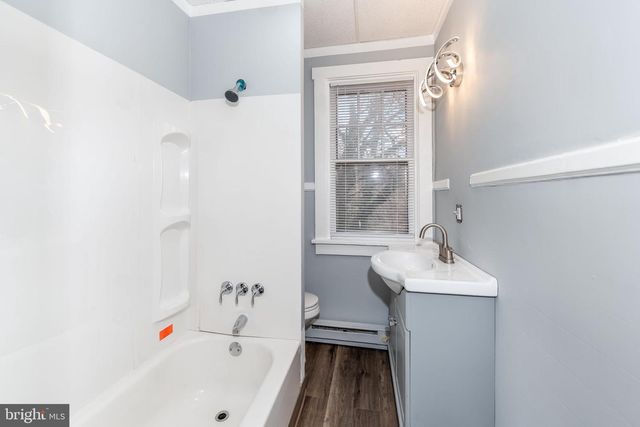 109 ROYAL TER, Harrisburg, PA 17103