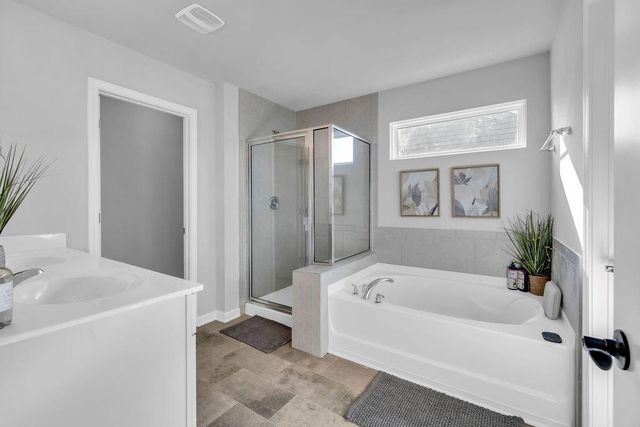 221 Begonia Way, Mcdonough, GA 30253