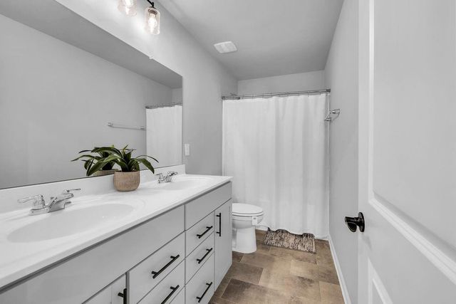 221 Begonia Way, Mcdonough, GA 30253