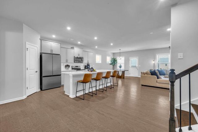 221 Begonia Way, Mcdonough, GA 30253