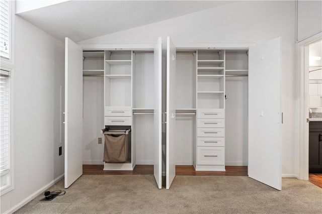 10098 Mansion Dr, Mccandless, PA 15044