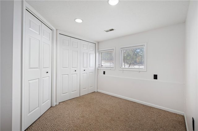 10098 Mansion Dr, Mccandless, PA 15044