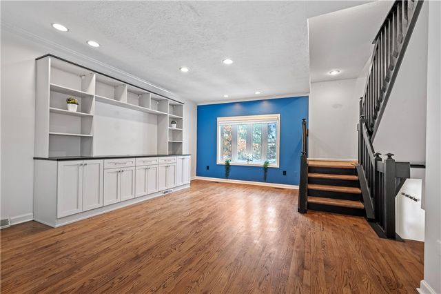 10098 Mansion Dr, Mccandless, PA 15044