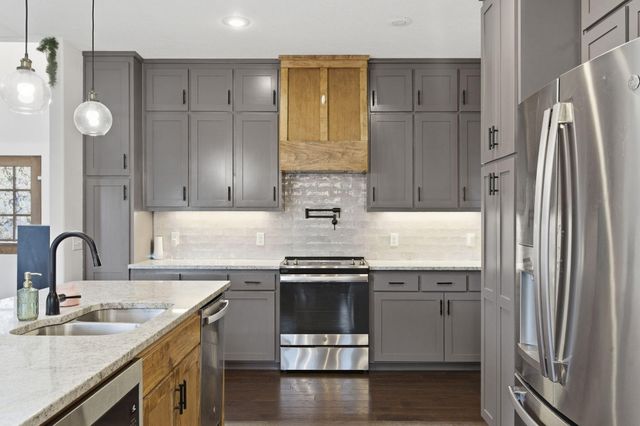 4196 Madrid Avenue, Ozark, MO 65721