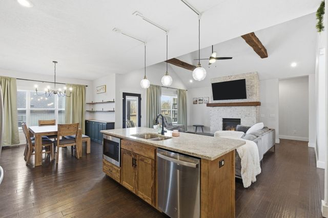 4196 Madrid Avenue, Ozark, MO 65721