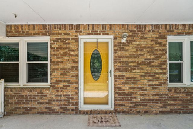 1147 Walter Road, Bonneau, SC 29431