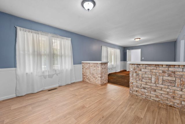 1147 Walter Road, Bonneau, SC 29431