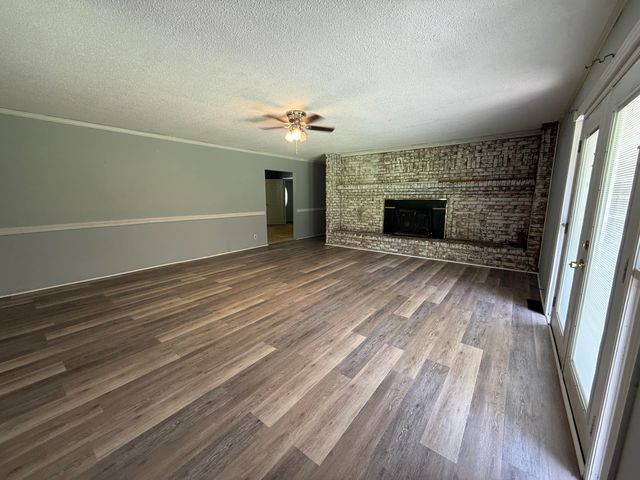 1147 Walter Road, Bonneau, SC 29431