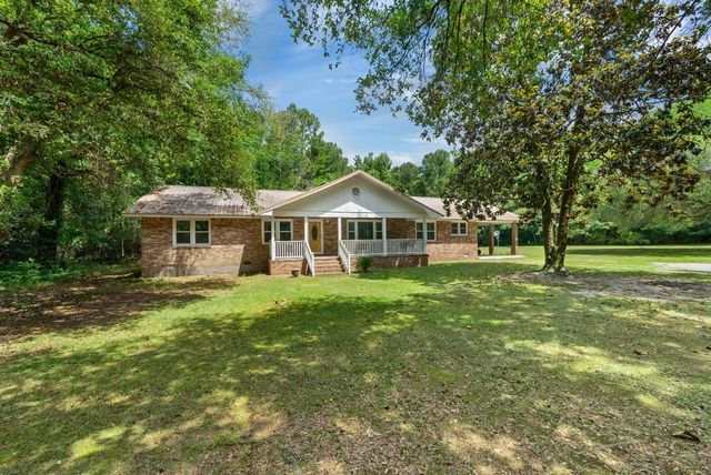 1147 Walter Road, Bonneau, SC 29431