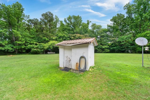1147 Walter Road, Bonneau, SC 29431