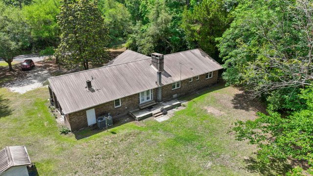 1147 Walter Road, Bonneau, SC 29431