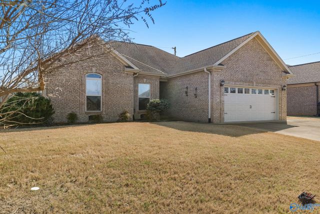 109 Fox Loop, Muscle Shoals, AL 35661