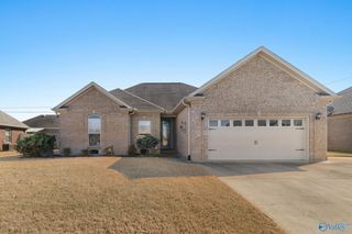 109 Fox Loop, Muscle Shoals, AL 35661
