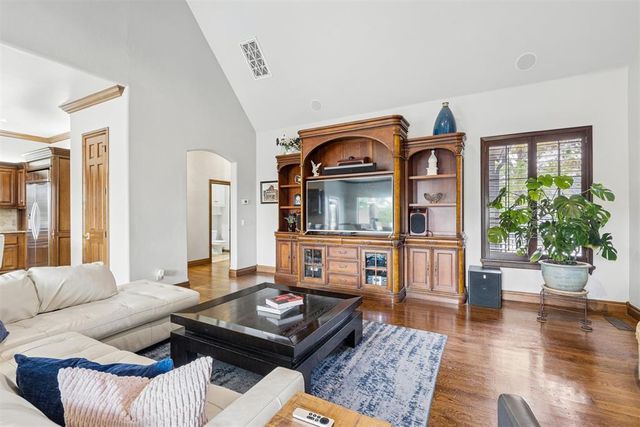 409 Oak Summit Road, Edmond, OK 73025