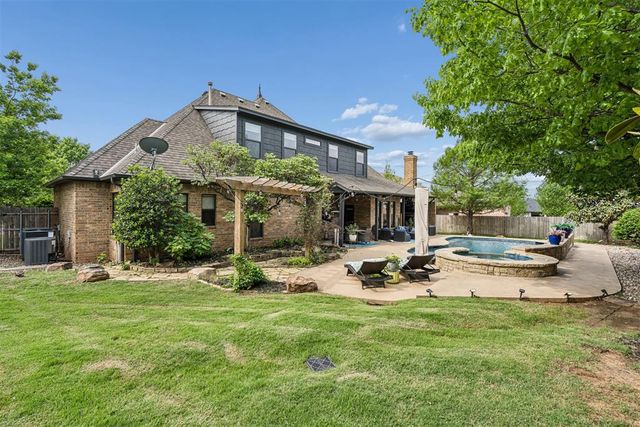 409 Oak Summit Road, Edmond, OK 73025