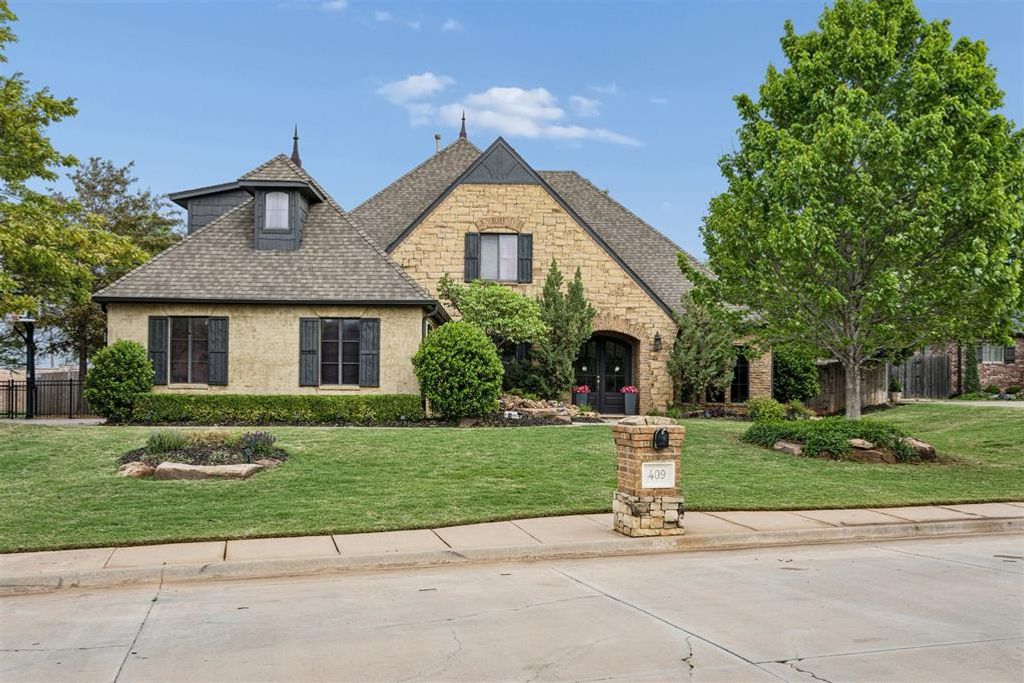 409 Oak Summit Road, Edmond, OK 73025