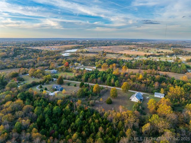 2 S 321st East Avenue, Coweta, OK 74429