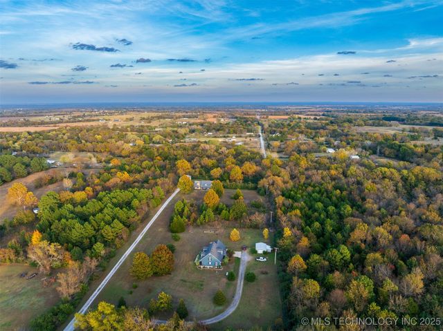 2 S 321st East Avenue, Coweta, OK 74429