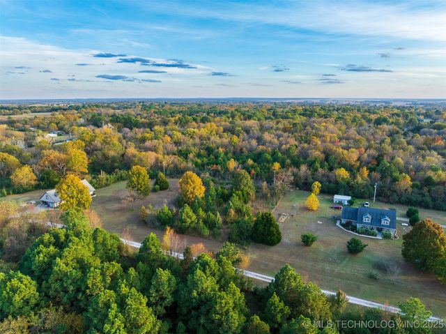 2 S 321st East Avenue, Coweta, OK 74429