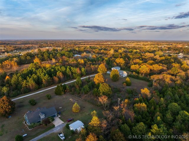 2 S 321st East Avenue, Coweta, OK 74429