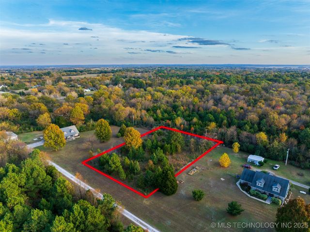 2 S 321st East Avenue, Coweta, OK 74429