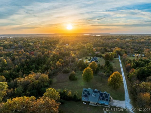 2 S 321st East Avenue, Coweta, OK 74429