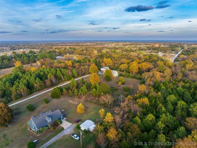 2 S 321st East Avenue, Coweta, OK 74429