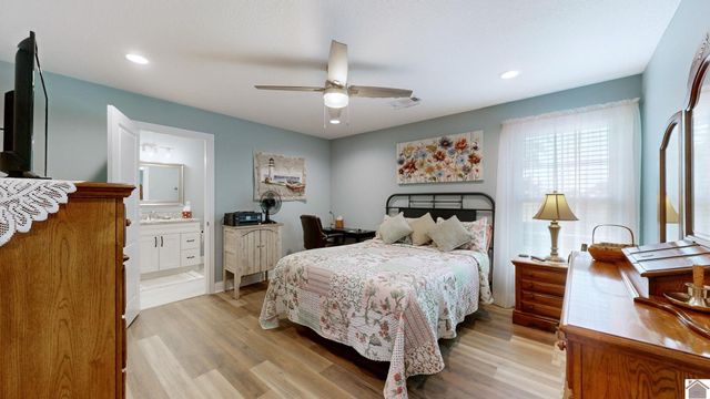 2209 Deerfield Run, Murray, KY 42071