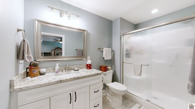 2209 Deerfield Run, Murray, KY 42071