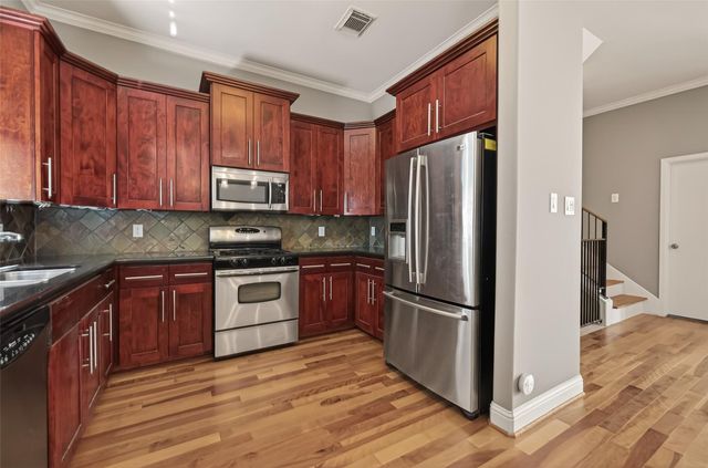 1107 Saint Charles Street, Houston, TX 77003