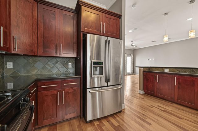 1107 Saint Charles Street, Houston, TX 77003