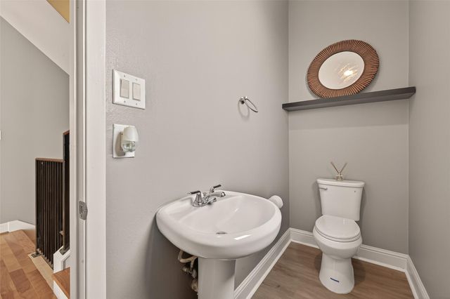 1107 Saint Charles Street, Houston, TX 77003