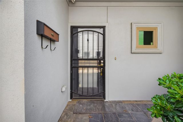 1107 Saint Charles Street, Houston, TX 77003