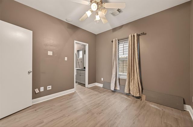 1107 Saint Charles Street, Houston, TX 77003