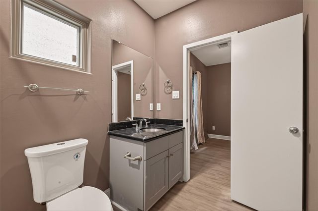 1107 Saint Charles Street, Houston, TX 77003