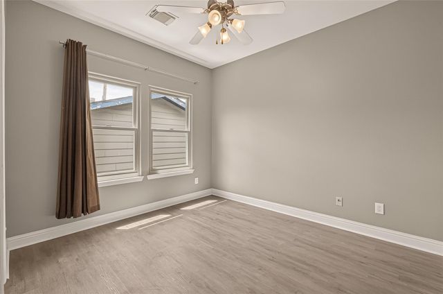 1107 Saint Charles Street, Houston, TX 77003