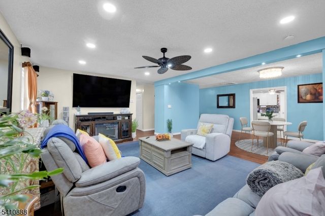 30 General Ln, Willingboro Twp., NJ 08046