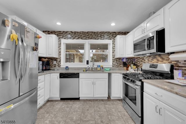 30 General Ln, Willingboro Twp., NJ 08046