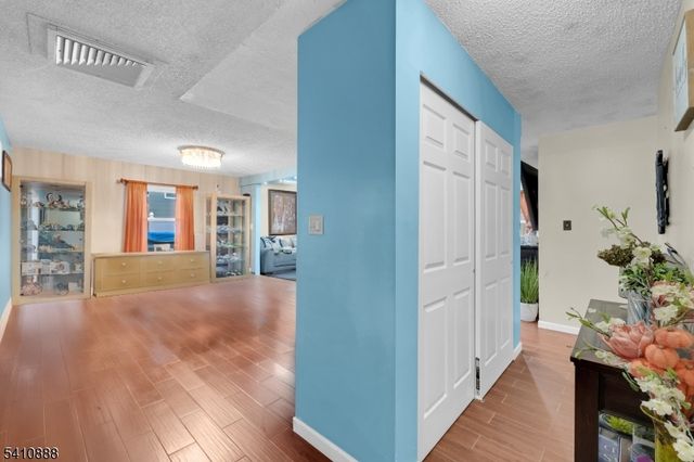 30 General Ln, Willingboro Twp., NJ 08046